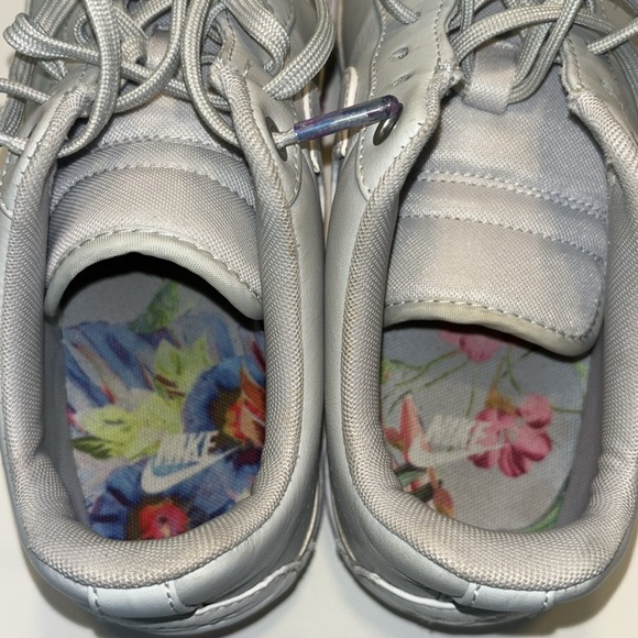 Nike Air Force 1 Jester XX Hidden Floral Details
Size 9 - Picture 9 of 13